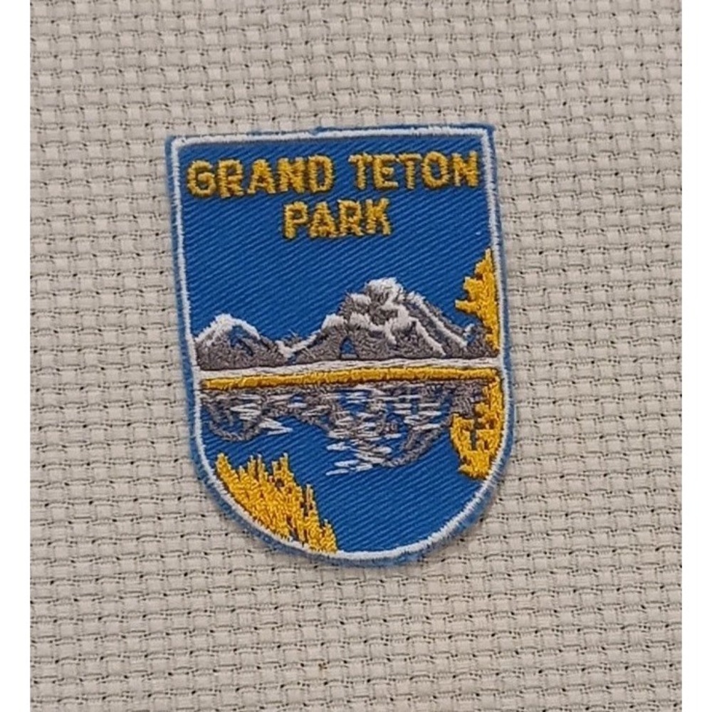 Vintage Grand Teton Park Patch Wyoming Travel‎ Souvenir Badge Mountains Patch